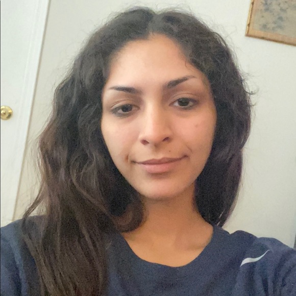 Meet your Posher, Sabrina - Picture 1 of 1